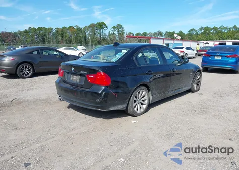 2011 BMW 328I xDrive z USA, uszkodzony, nr VIN WBAPK7C53BA821130